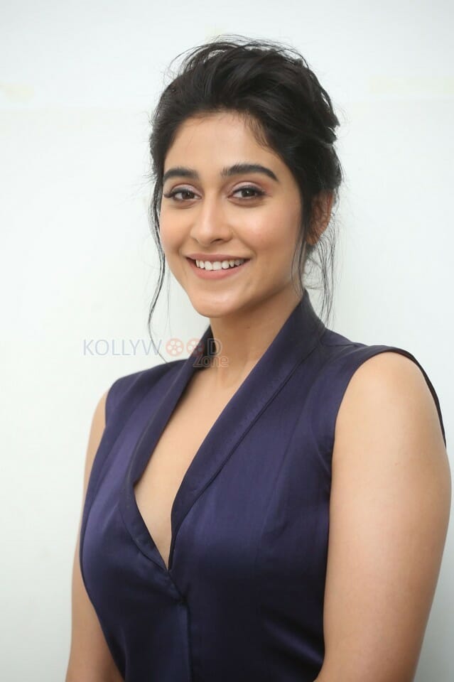 Actress Regina Cassandra At Evaru Movie Pre Release Event Photos