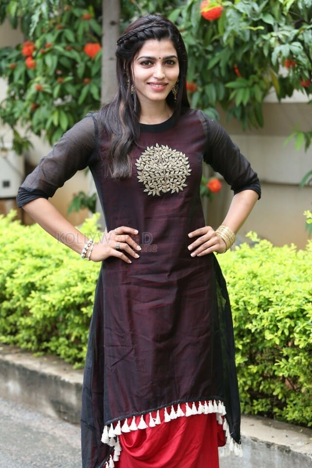 Actress Sai Dhanshika At Meela Movie Press Meet Pictures