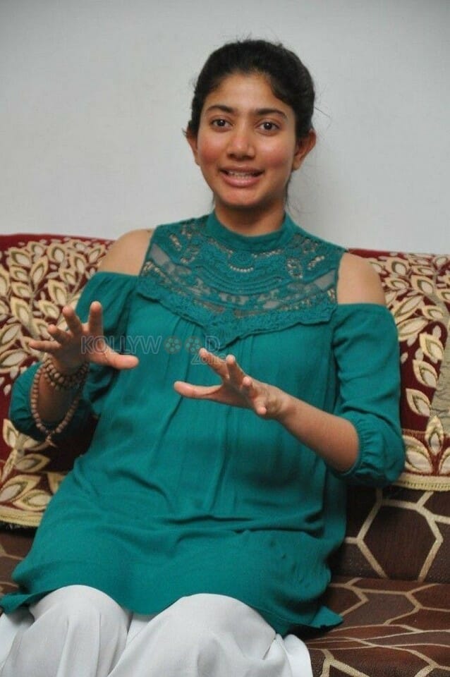 Actress Sai Pallavi Interview Photos