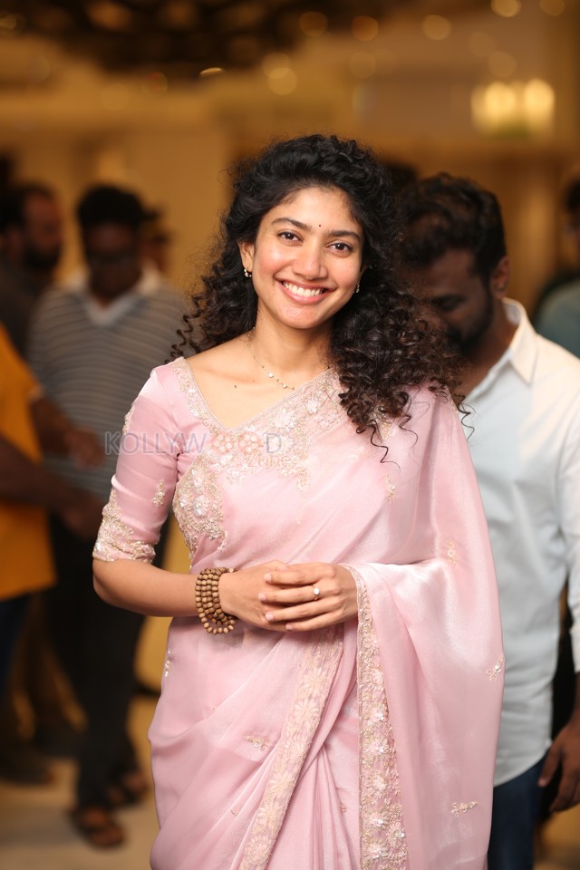 Actress Sai Pallavi at Amaran Movie Pre Release Event Pictures 06