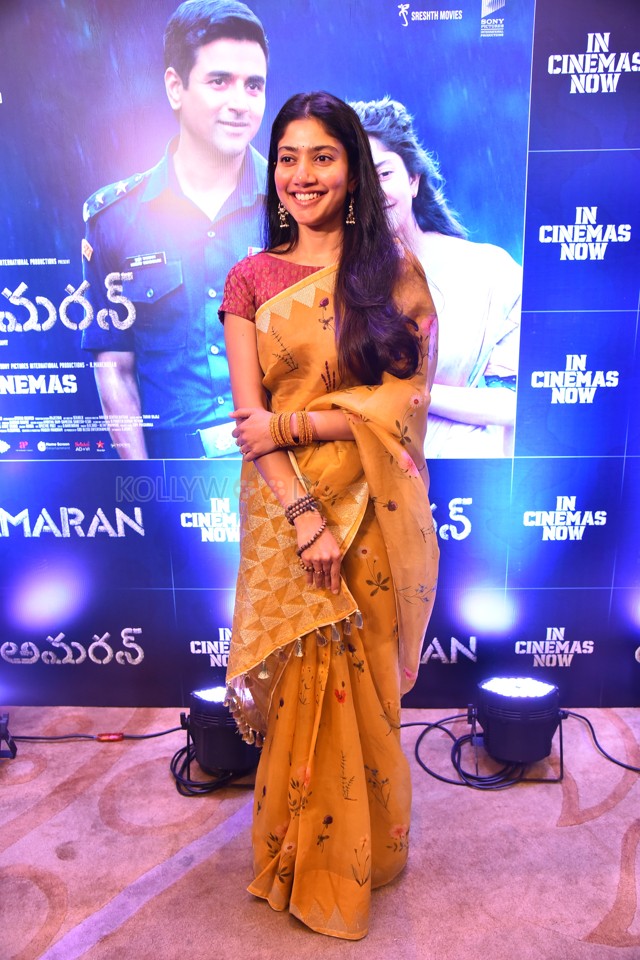 Actress Sai Pallavi at Amaran Success Meet Pictures 09