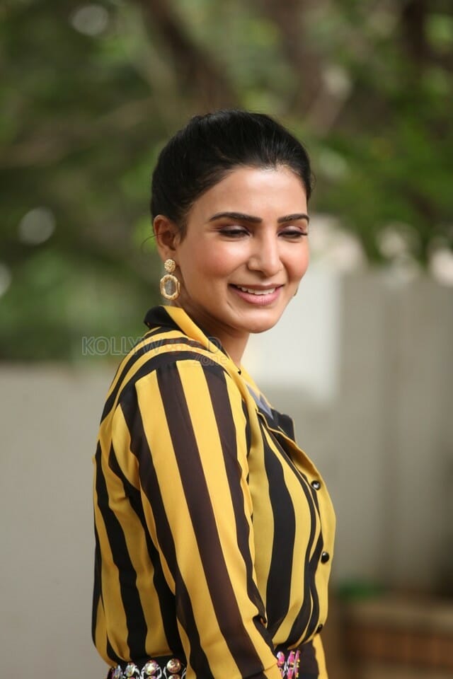 Actress Samantha Akkineni At Oh Baby Interview Pictures