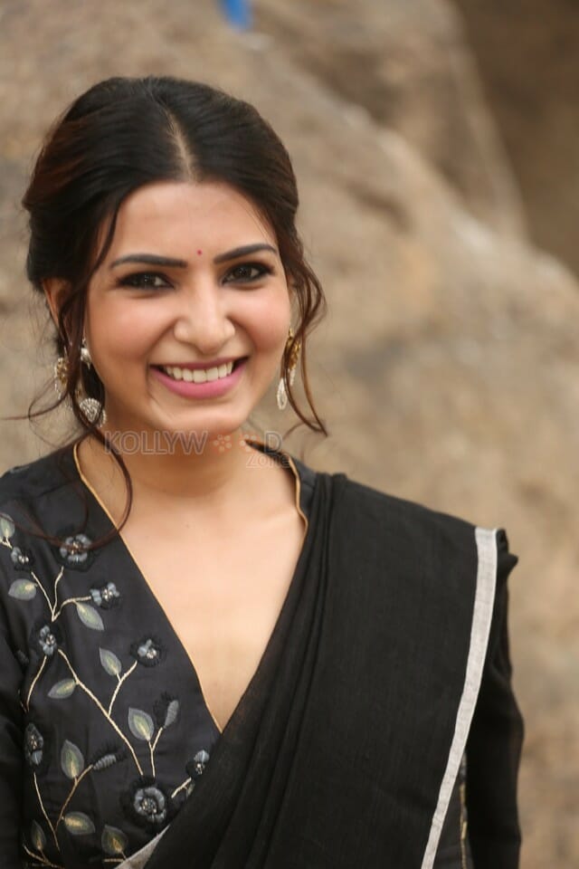 Actress Samantha At Jaanu Movie Interview Photos