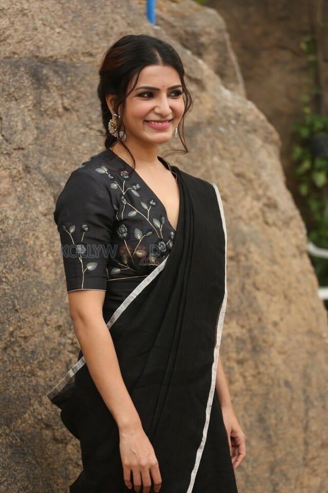 Actress Samantha At Jaanu Movie Interview Photos