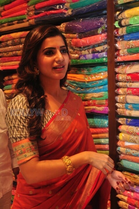 Actress Samantha At South India Shopping Mall Launch Pictures