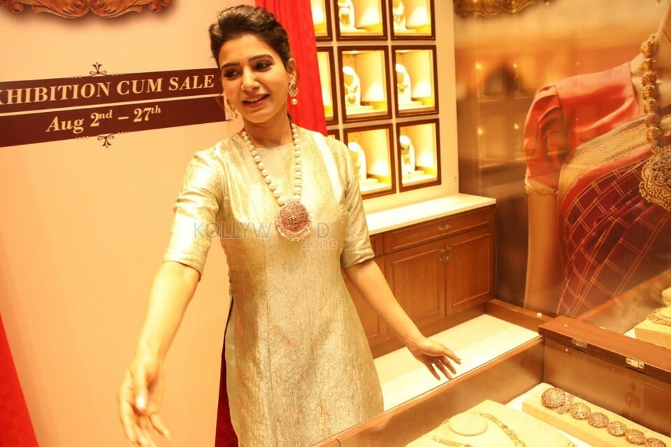 Actress Samantha Launch Of Nac Jewellers Antique Exhibition Photos