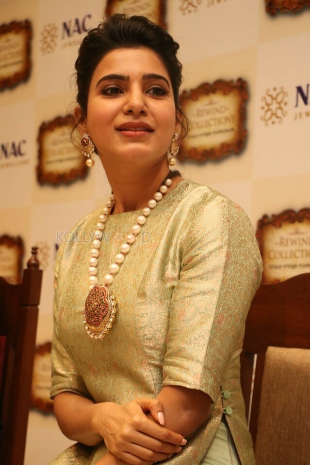 Actress Samantha Launch Of Nac Jewellers Antique Exhibition Photos