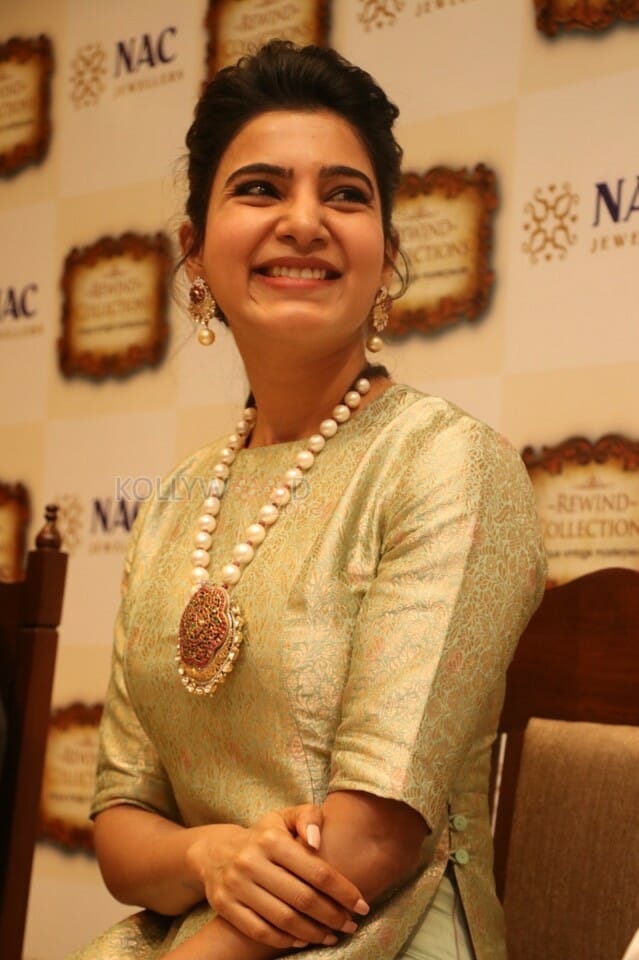 Actress Samantha Launch Of Nac Jewellers Antique Exhibition Photos