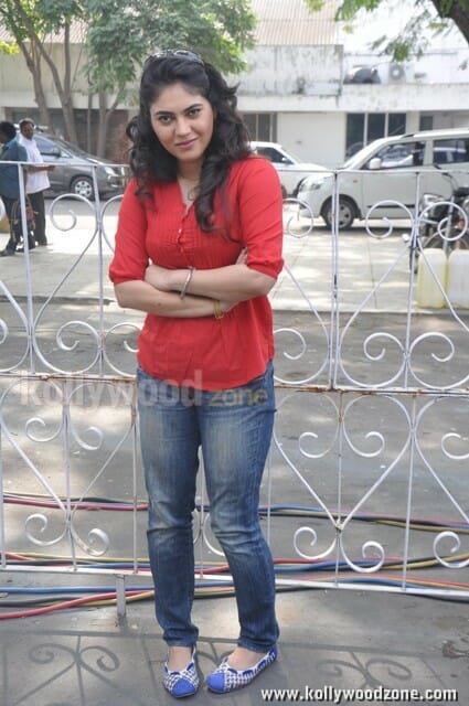 Actress Sherin Photos