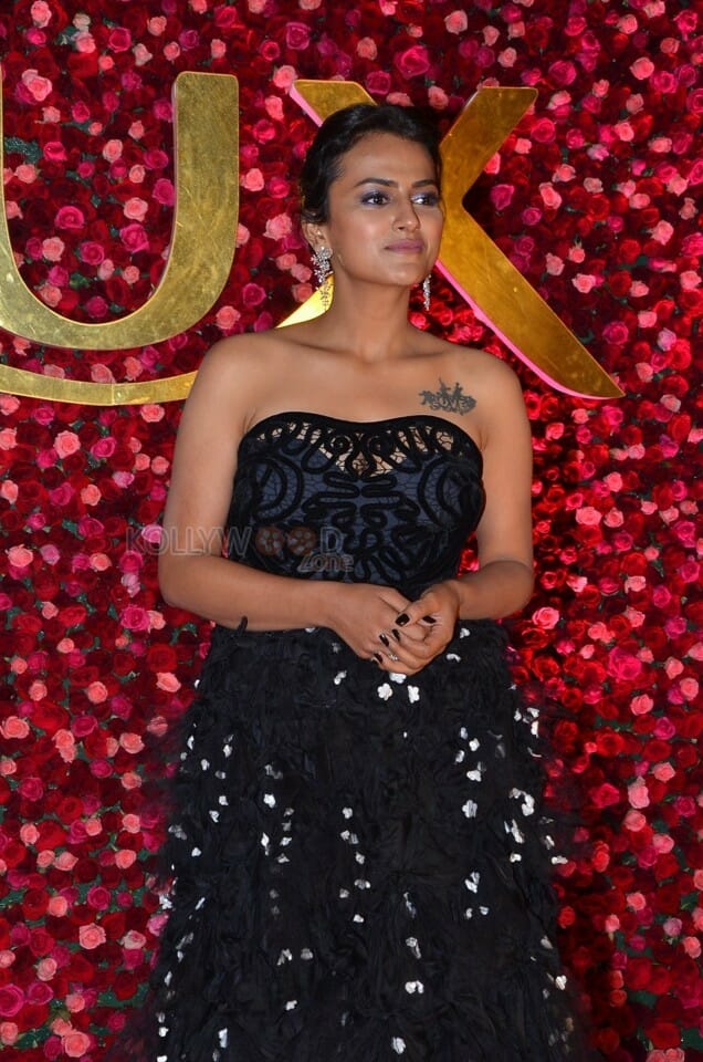 Actress Shraddha Srinath At Zee Cine Awards Telugu Pictures