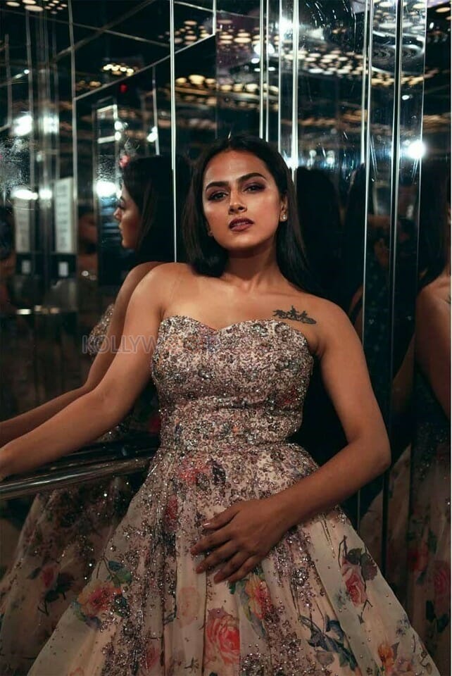 Actress Shraddha Srinath Latest Photos