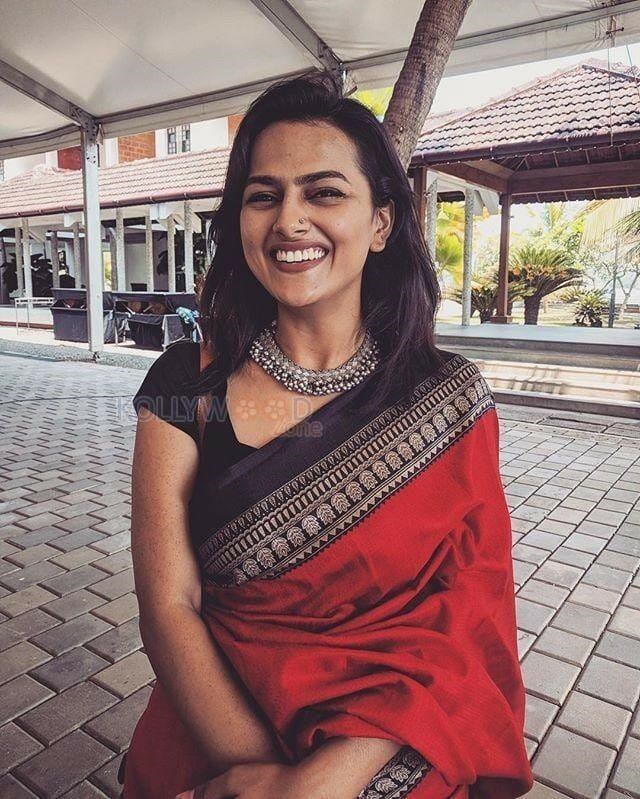 Actress Shraddha Srinath Latest Photos