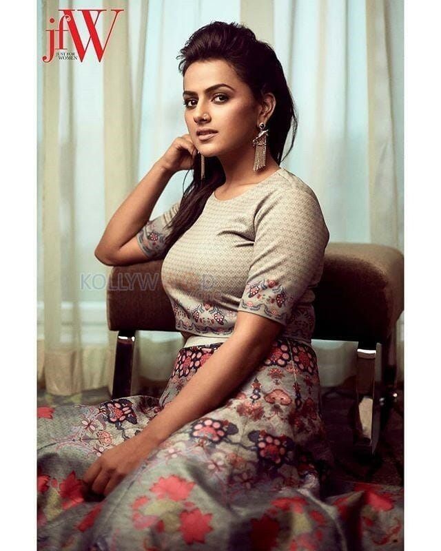 Actress Shraddha Srinath Latest Photos