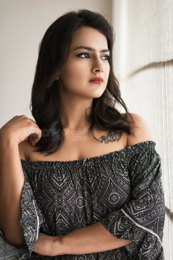 Actress Shraddha Srinath Photoshoot Pictures