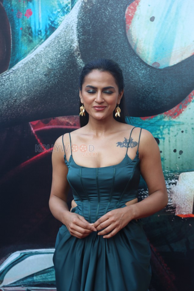 Actress Shraddha Srinath at Mechanic Rocky Trailer Launch Event Photos 46