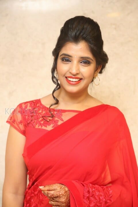 Actress Shyamala Red Saree Pictures