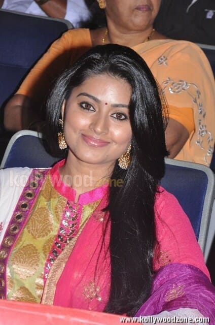 Actress Sneha Latest Pictures