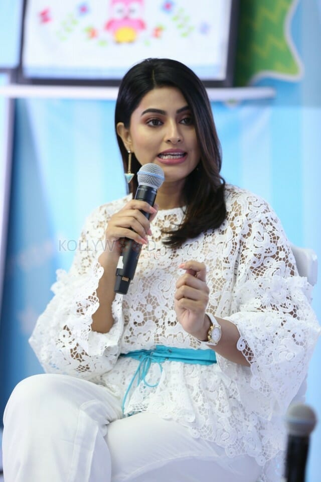 Actress Sneha Launches Comfort Pure Fabric Conditioner Photos