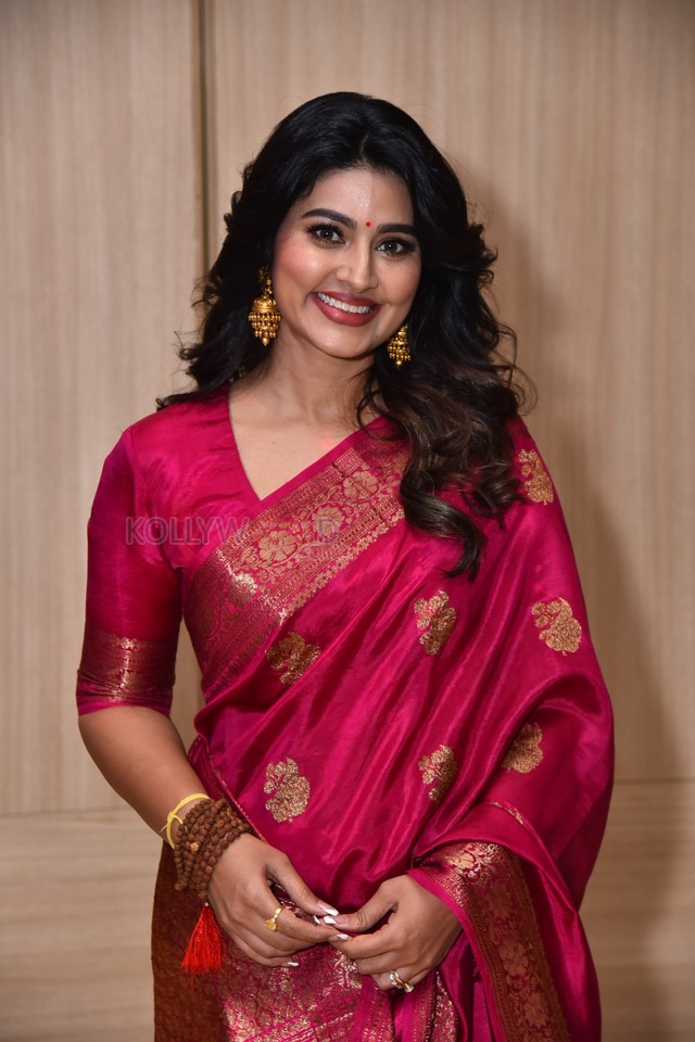 Actress Sneha at The GOAT Movie Pre release Event Pictures 01