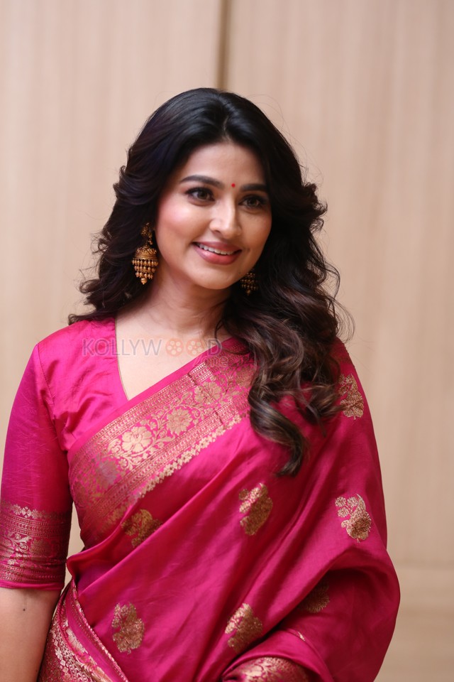 Actress Sneha at The GOAT Movie Pre release Event Pictures 15