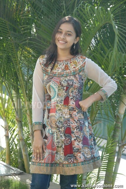 Actress Sri Divya Pics