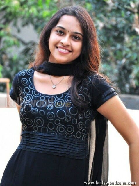 Actress Sri Divya Pictures