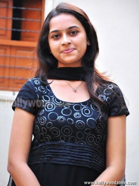 Actress Sri Divya Pictures