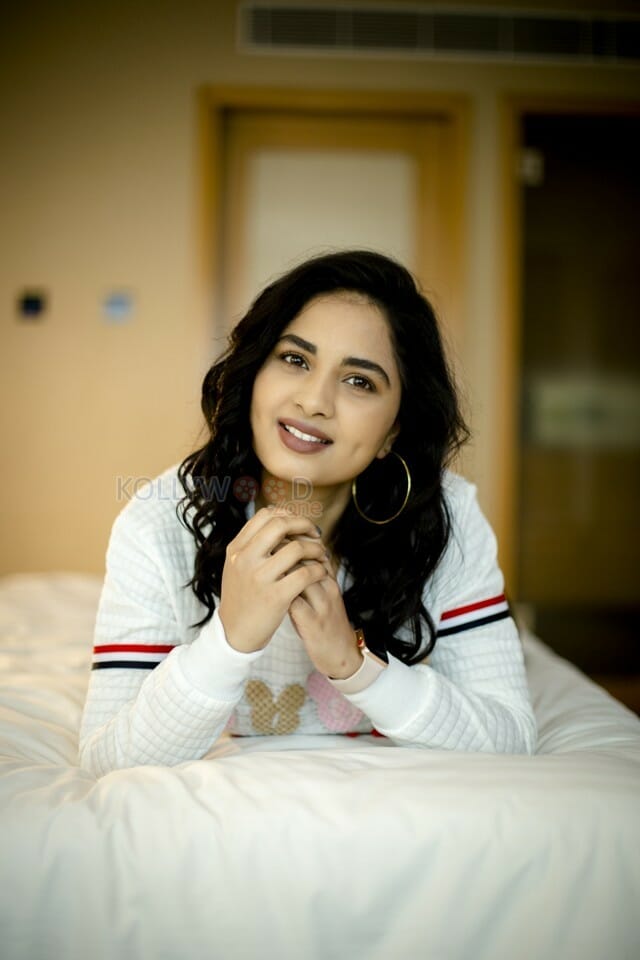 Actress Srushti Dange Photoshoot Pictures