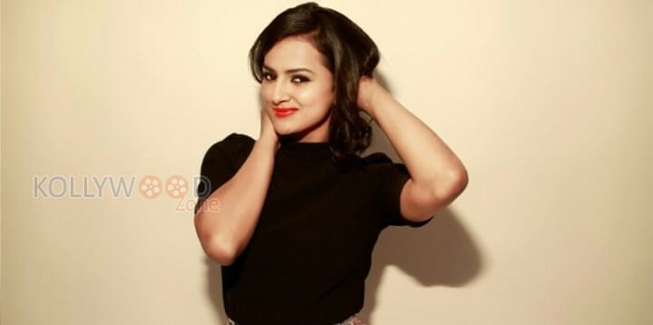 Actress Sshraddha Srinath Photos