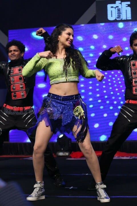 Actress Sunny Leone Dance Pics