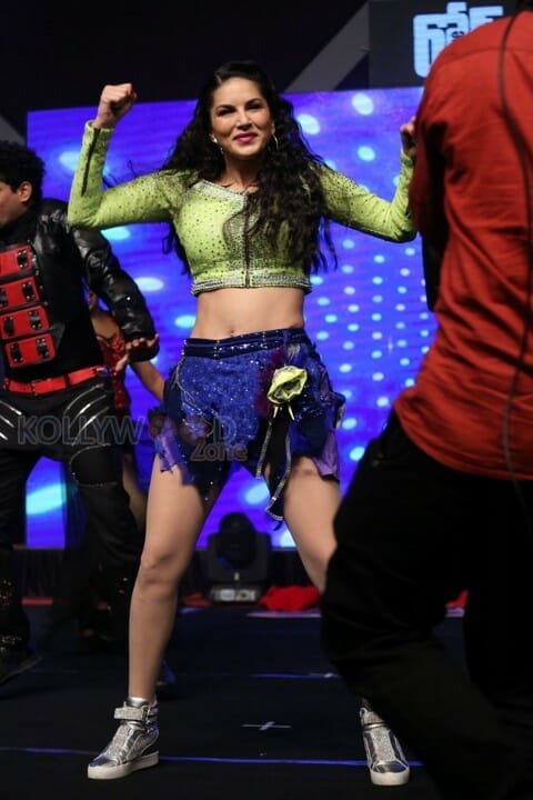 Actress Sunny Leone Dance Pics