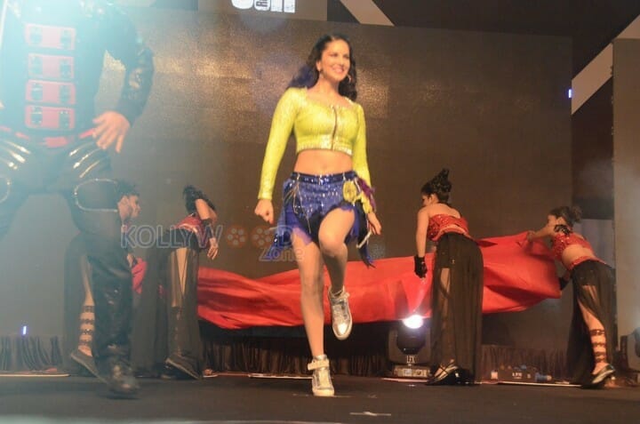 Actress Sunny Leone Dance Pics