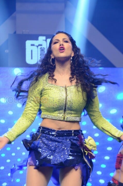 Actress Sunny Leone Dance Pics