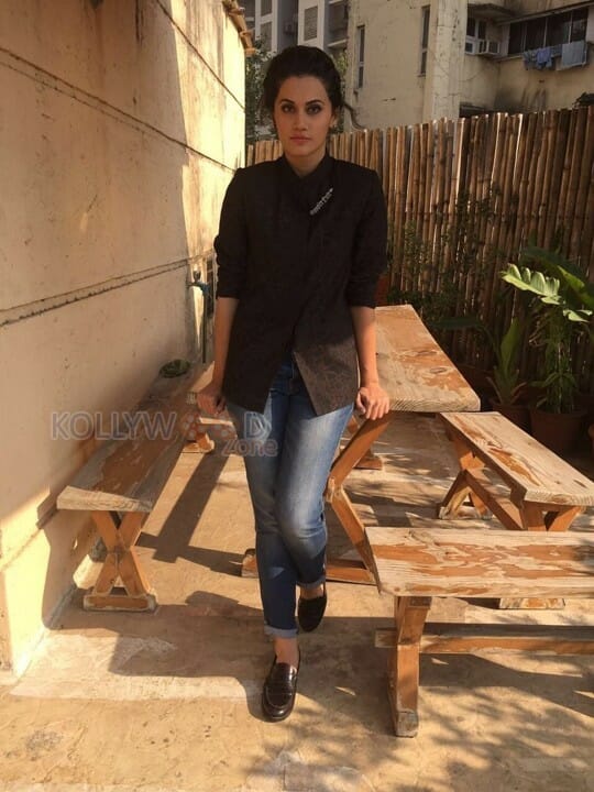 Actress Taapsee Pannu New Photos