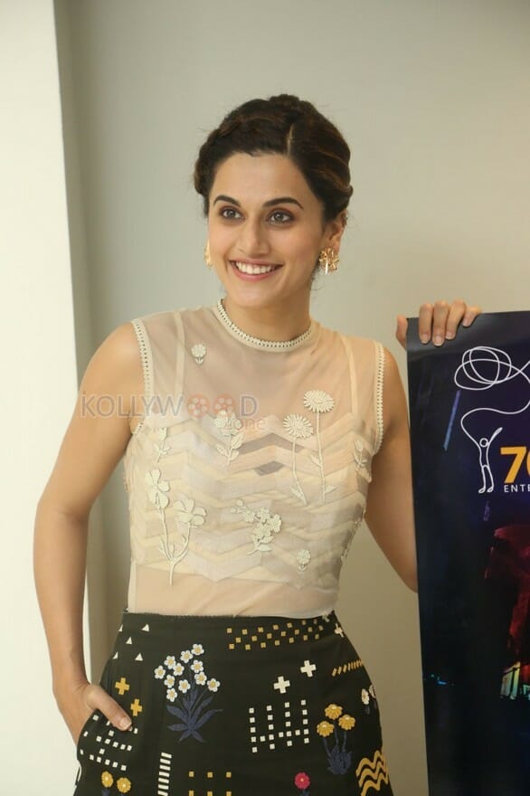 Actress Taapsee Pannu New Stills