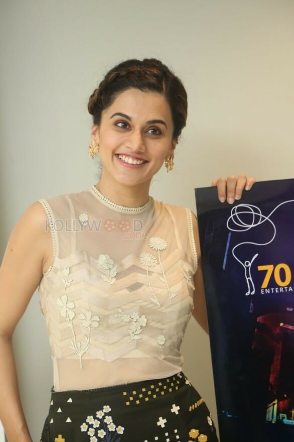 Actress Taapsee Pannu New Stills