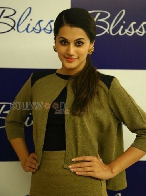 Actress Tapsee At Bliss Showroom Launch Photos