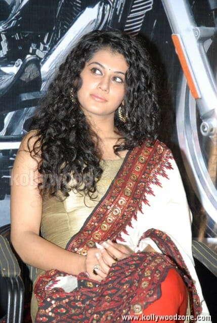 Actress Tapsee Cute Pictures