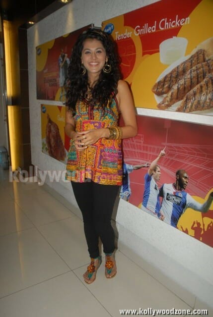 Actress Tapsee New Photos