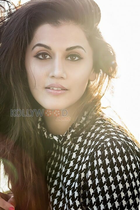 Actress Tapsee Pannu New Photoshoot Pictures