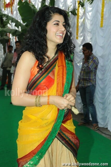 Actress Tapsee Saree Photos