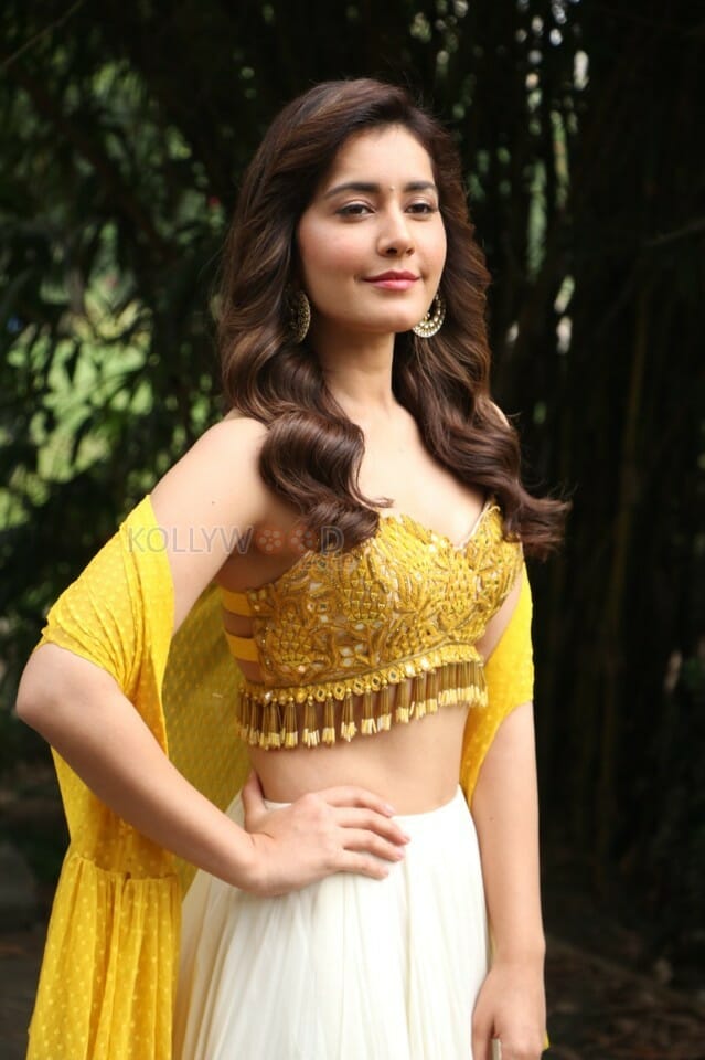 Adanga Maru Heroine Rashi Khanna Pictures