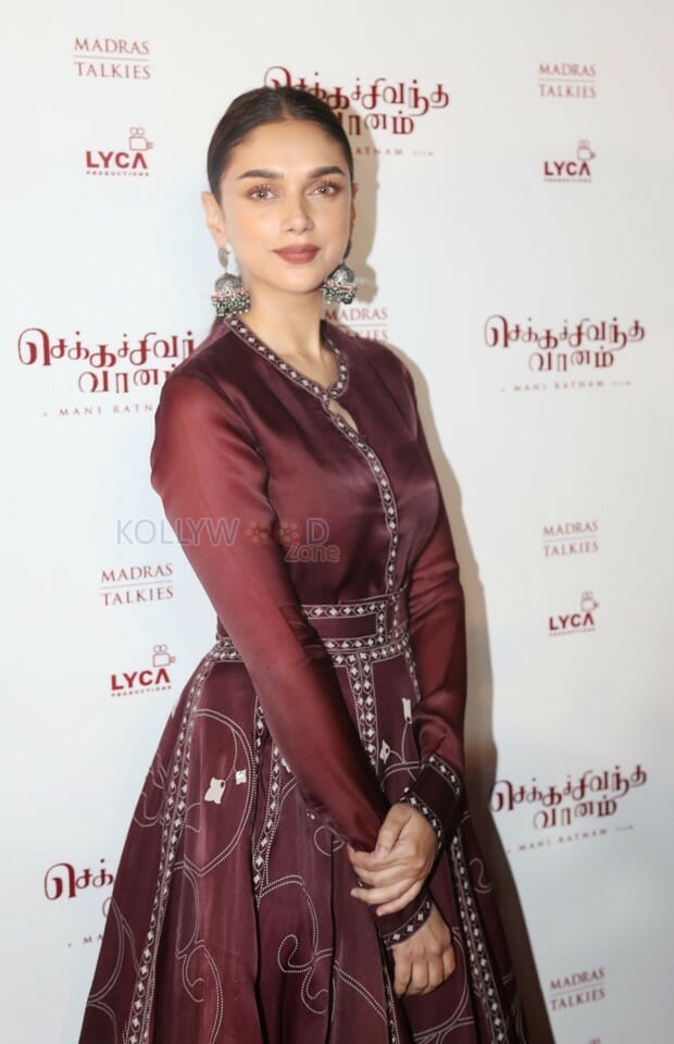 Aditi Rao Hydari At Chekka Chivantha Vaanam Audio Launch Photos