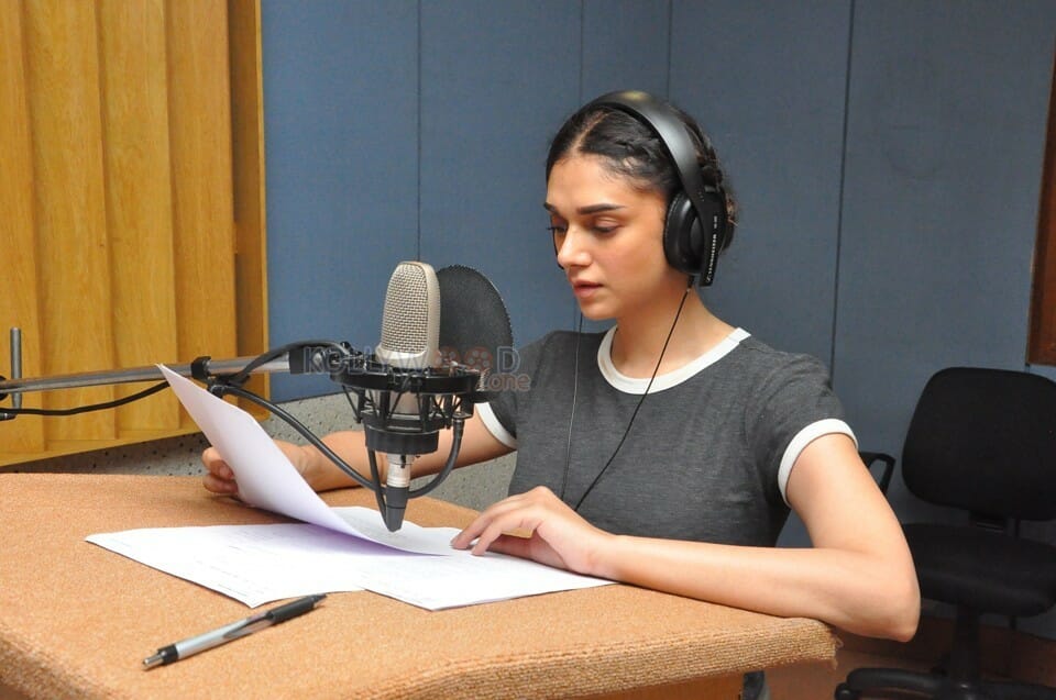 Aditi Rao Hydari Dubbing For Sammohanam Movie Photos