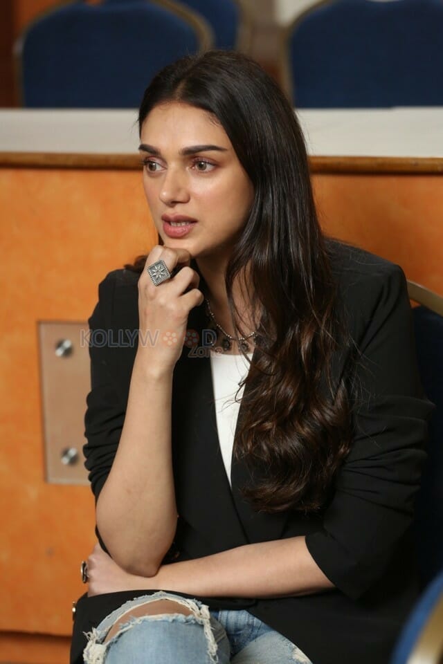 Aditi Rao Hydari Interview Photos