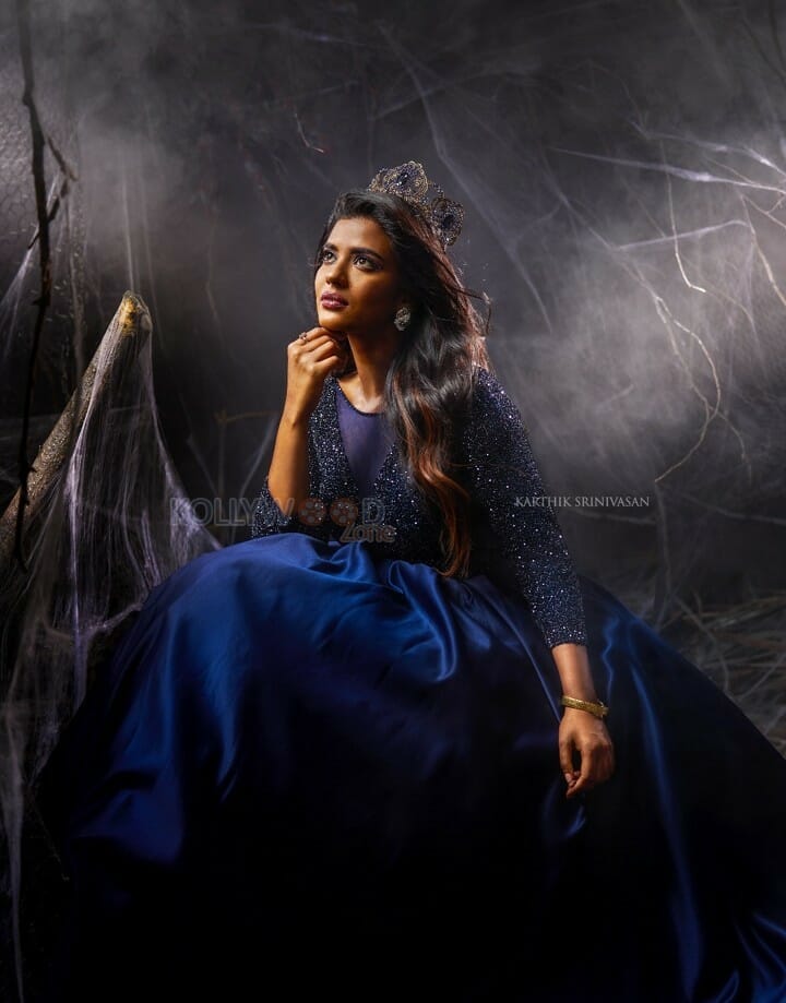 Aishwarya Rajesh In Karthik Srinivasan The Royals Calendar Photoshoot Pictures