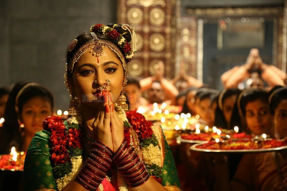 Akilandakodi Brahmandanayagan Movie Heroine Anushka Shetty Photos