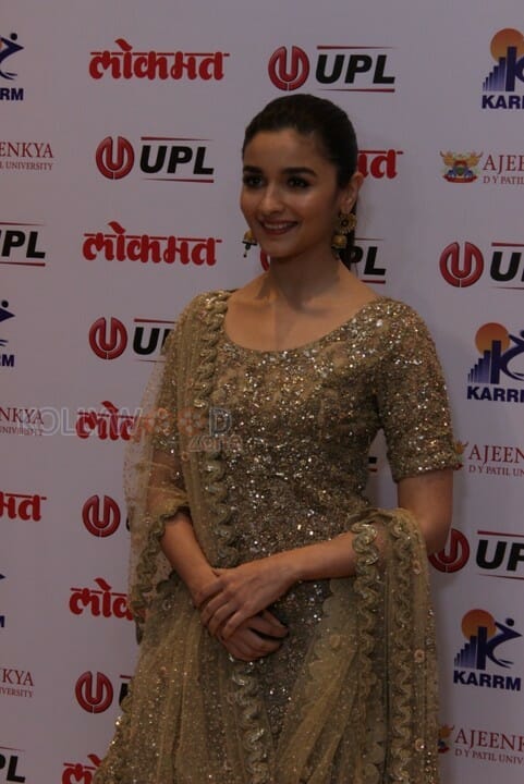 Alia Bhatt At Th Edition Lokmat Maharashtrian Awards Photos