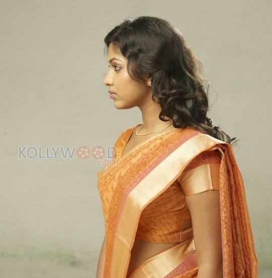 Amala Paul Saree Photos