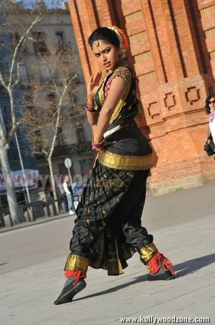 Amala Paul Traditional Bharatanatyam Stills